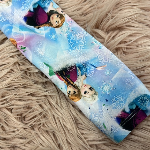 Frozen Long Sleeve - good for play. - Picture 3 of 5